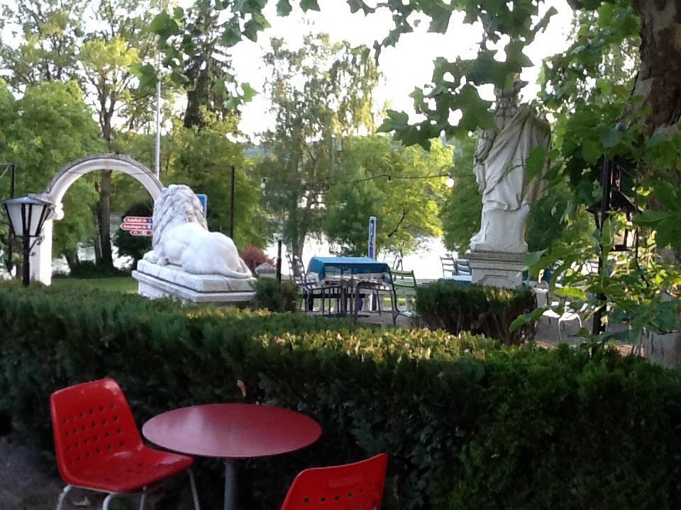 Guest House Pizzeria Pazza Da Gianni Stein Am Rhein Exterior photo