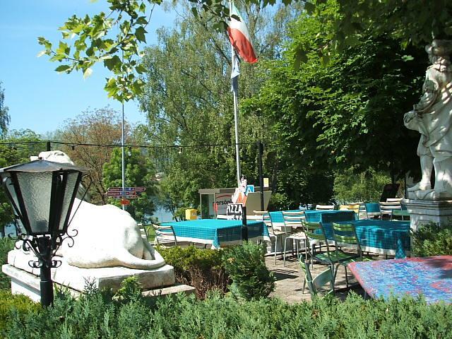 Guest House Pizzeria Pazza Da Gianni Stein Am Rhein Exterior photo
